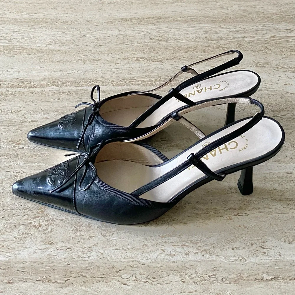 Vintage Chanel CC Bow Cap Toe Slingback Heels - Picture 3 of 11